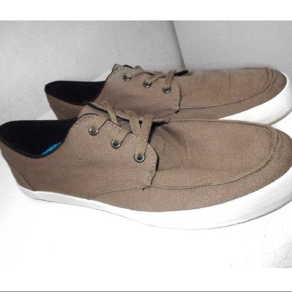 NWOT Amplify Men's Size 11 Brown Lace Up Casual Sneakers